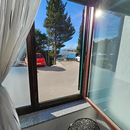 Morska Postelja - Sea Bed Lägenhet Omiš