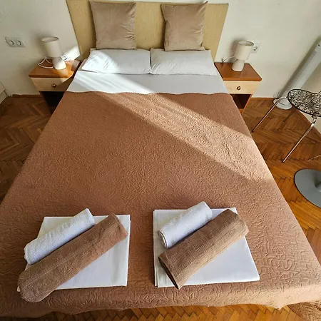 Morska Postelja - Sea Bed Omis
