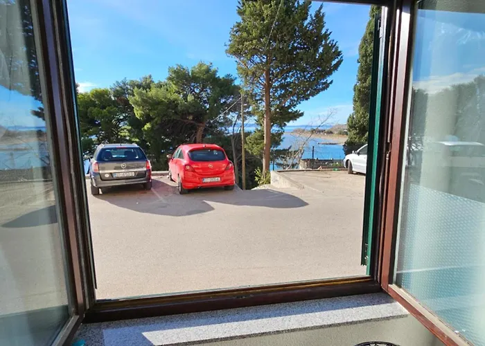 Morska Postelja - Sea Bed Omiš